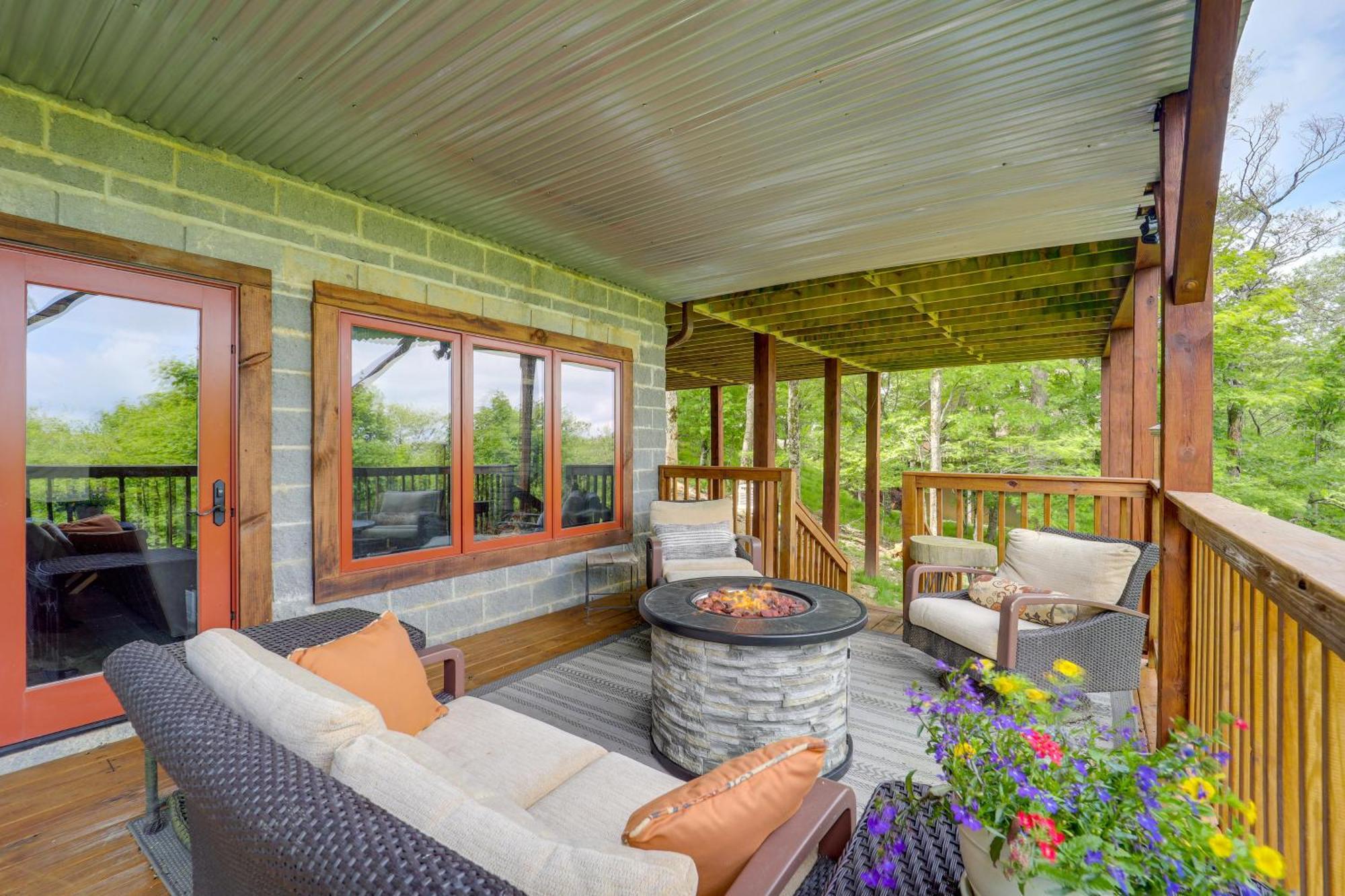 Apartmán Beech Mountain Cabin With Deck And Grill Near Golf! Exteriér fotografie